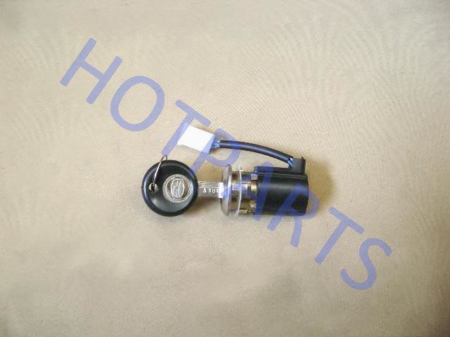 картинка ЛИЧИНКА ДВЕРИ ЗАДКА GW SAFE ( ЗАПАСКА СНИЗУ)  3704030-F00