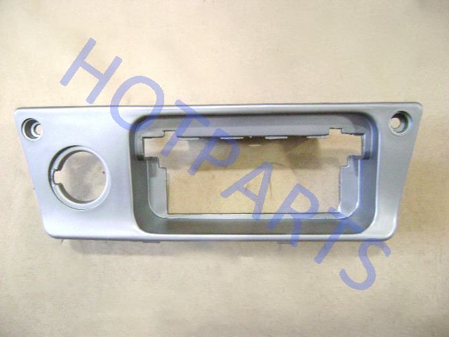 картинка НАКЛАДКА ЦЕНТРАЛЬНОЙ КОНСОЛИ НИЖНЯЯ  GW SAFE ПИКАП Н/О(ХРОМ) 5305100B-F  5305018-F00-1209