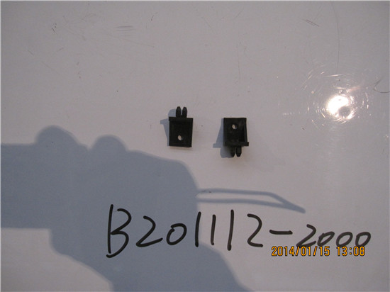 картинка ПИСТОН(ДЕРЖАТЕЛЬ) ОБИВКИ ДВЕРИ CS35  B201112-2000