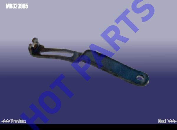 картинка BRACKET - GENERATOR  MD323965