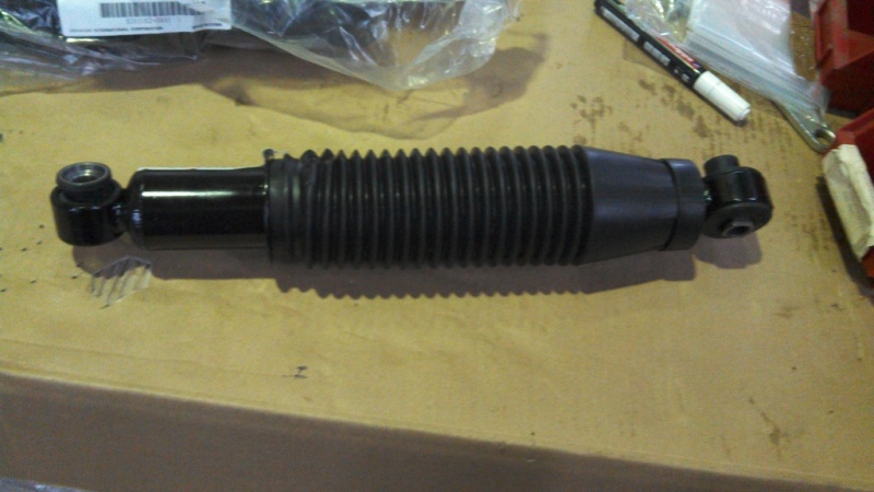 АМОРТИЗАТОР ЗАДНИЙ CS35